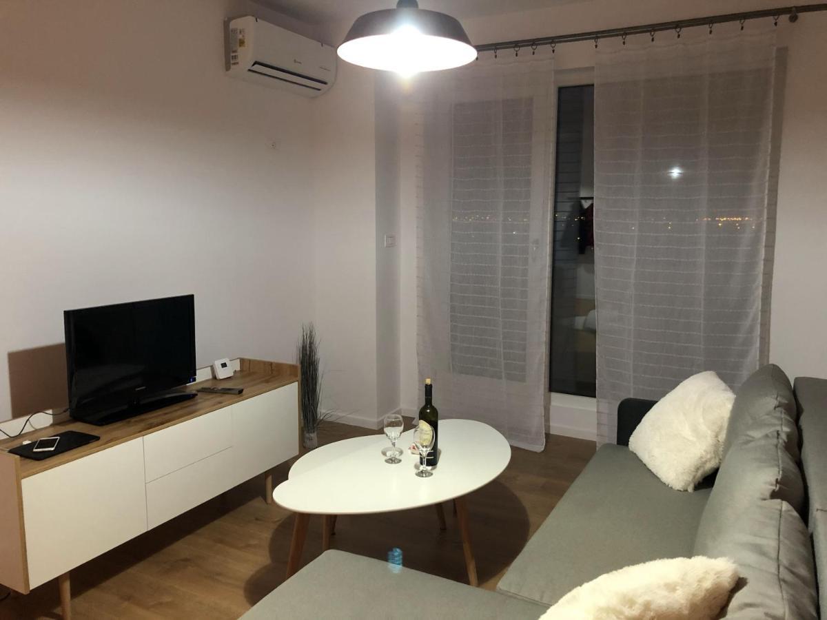 Chronos Apartment - Modern And Stylish Тимишоара Екстериор снимка